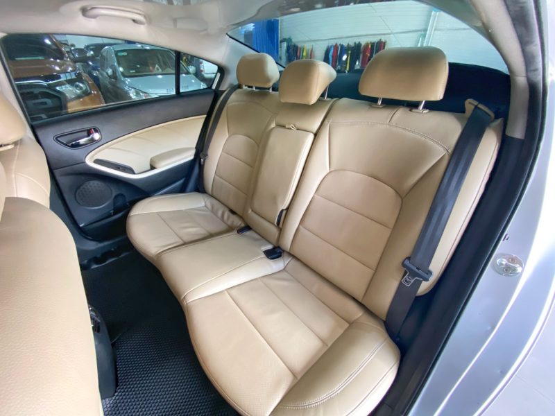 KIA Cerato 1.6 số sàn sản xuất 2016 xe gia đình sử dụng giá tốt
