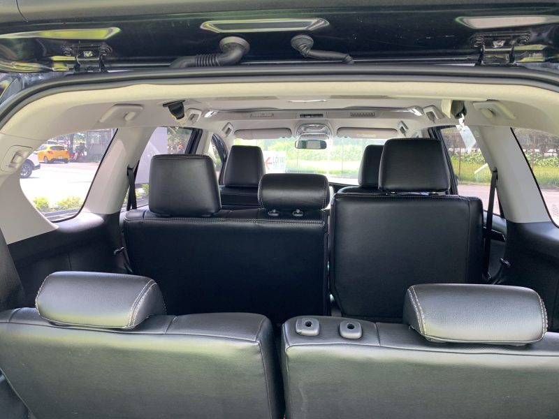 toyota innova venturer 2019 màu đen giá tốt