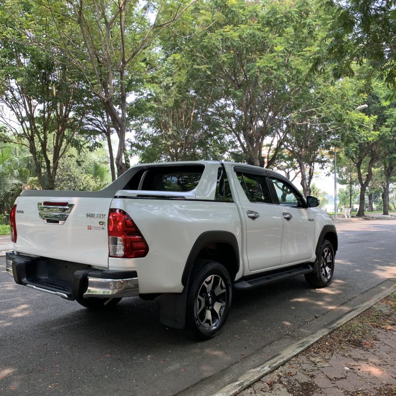 toyota hilux 2019 2 cầu 2.8at