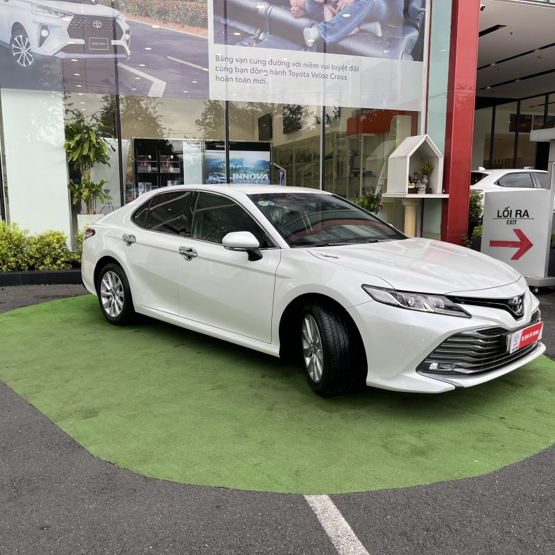 toyota camry 2.0 2020 siêu lướt