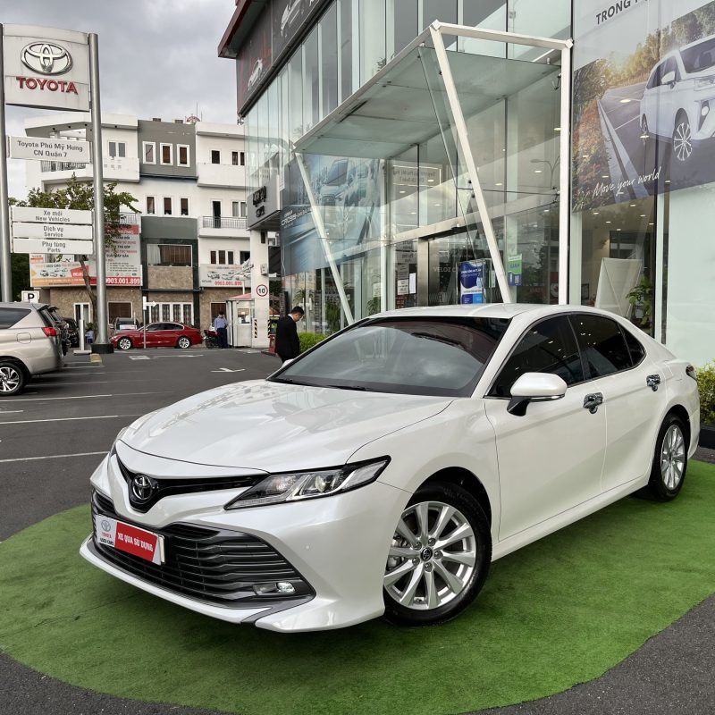 toyota camry 2.0 2020 siêu lướt