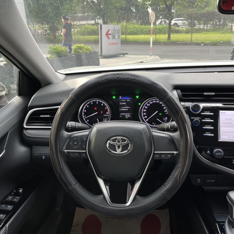 toyota camry 2.0 2020 siêu lướt