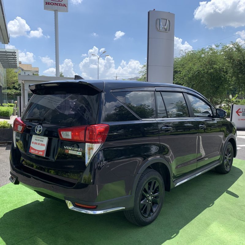 toyota innova venturer 2019 màu đen giá tốt