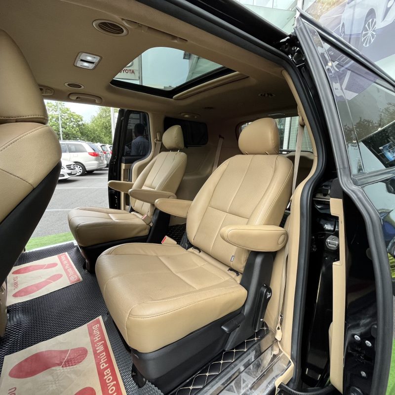 kia sedona 2019 2.2 dầu full giá mềm