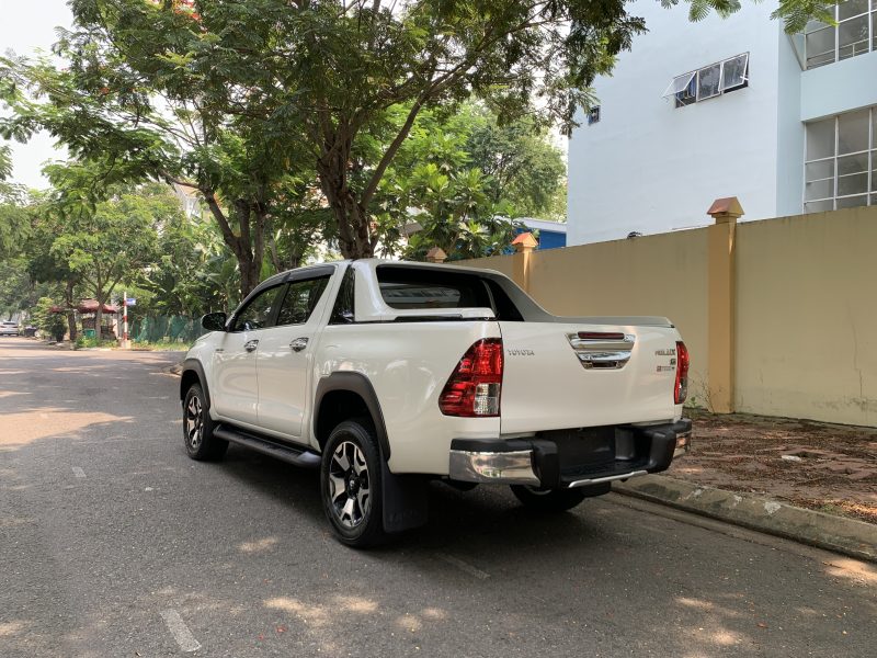 toyota hilux 2019 2 cầu 2.8at