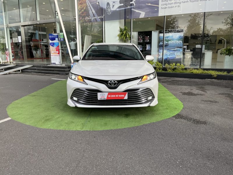 toyota camry 2.0 2020 siêu lướt