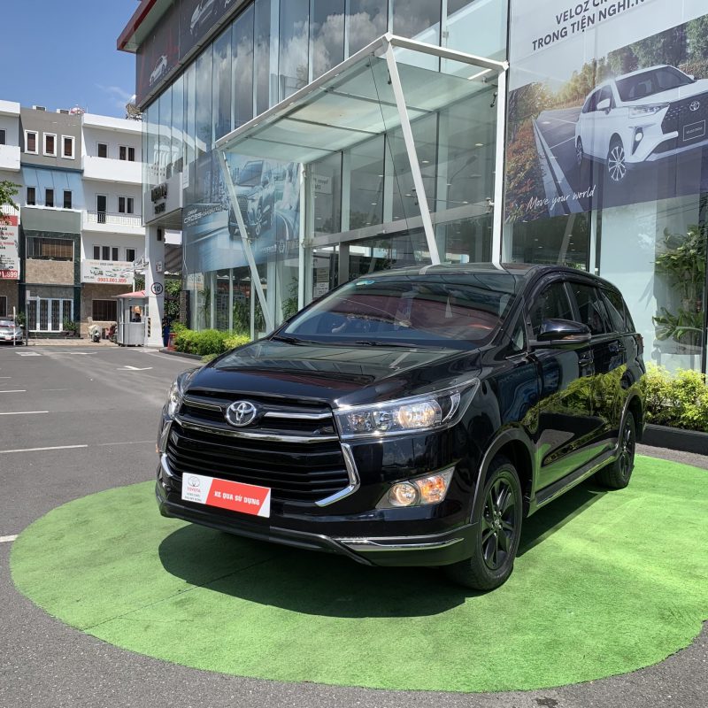 toyota innova venturer 2019 màu đen giá tốt
