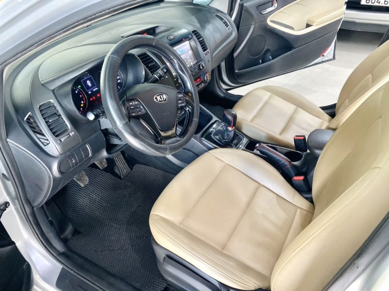KIA Cerato 1.6 số sàn sản xuất 2016 xe gia đình sử dụng giá tốt