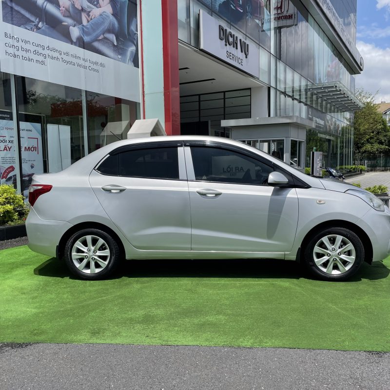 hyundai i10 sedan số sàn 2018