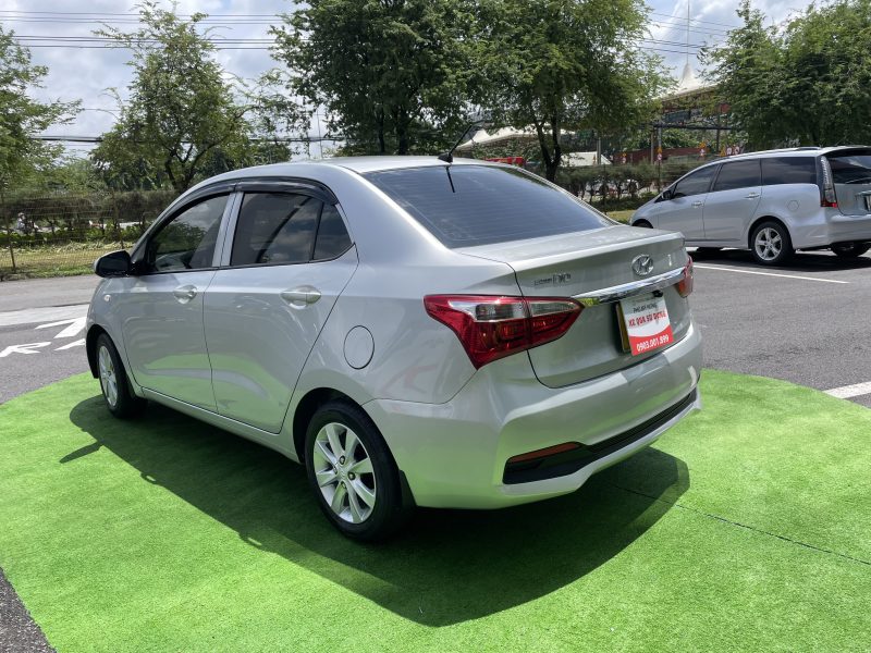 hyundai i10 sedan số sàn 2018