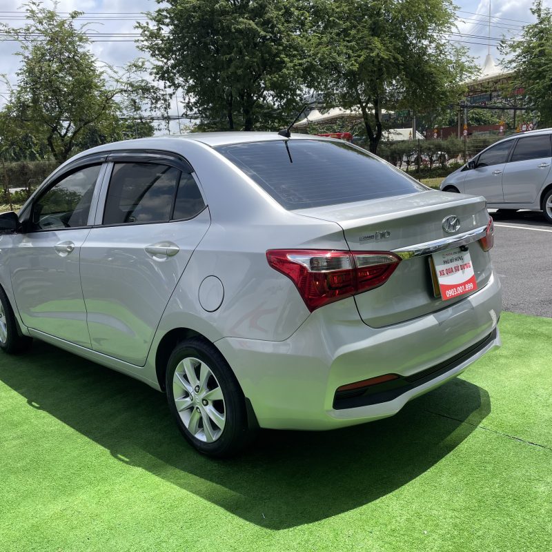 hyundai i10 sedan số sàn 2018