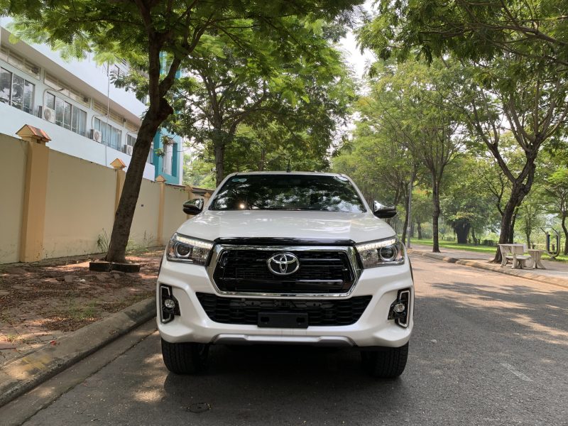 toyota hilux 2019 2 cầu 2.8at