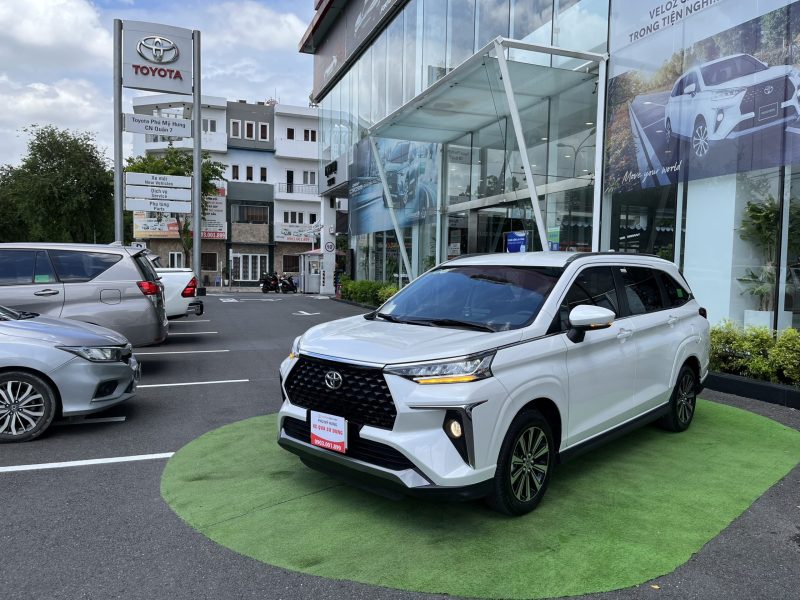 toyota veloz 2022 siêu lướt gia đình dùng