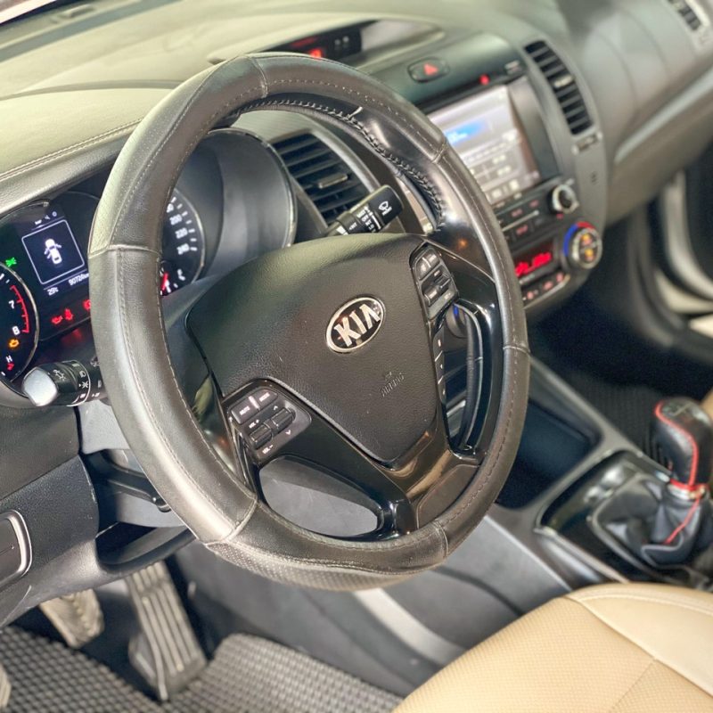 KIA Cerato 1.6 số sàn sản xuất 2016 xe gia đình sử dụng giá tốt