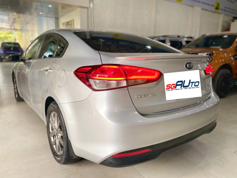 KIA Cerato 1.6 số sàn sản xuất 2016 xe gia đình sử dụng giá tốt