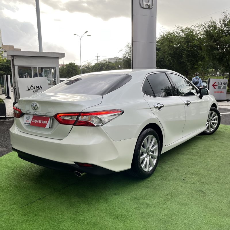 toyota camry 2.0 2020 siêu lướt