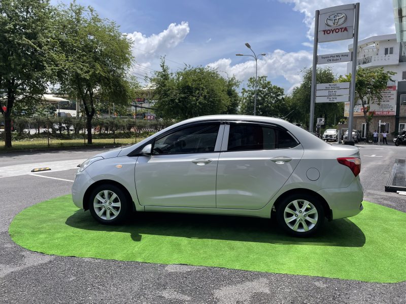 hyundai i10 sedan số sàn 2018