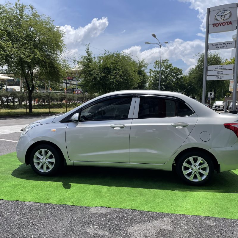 hyundai i10 sedan số sàn 2018