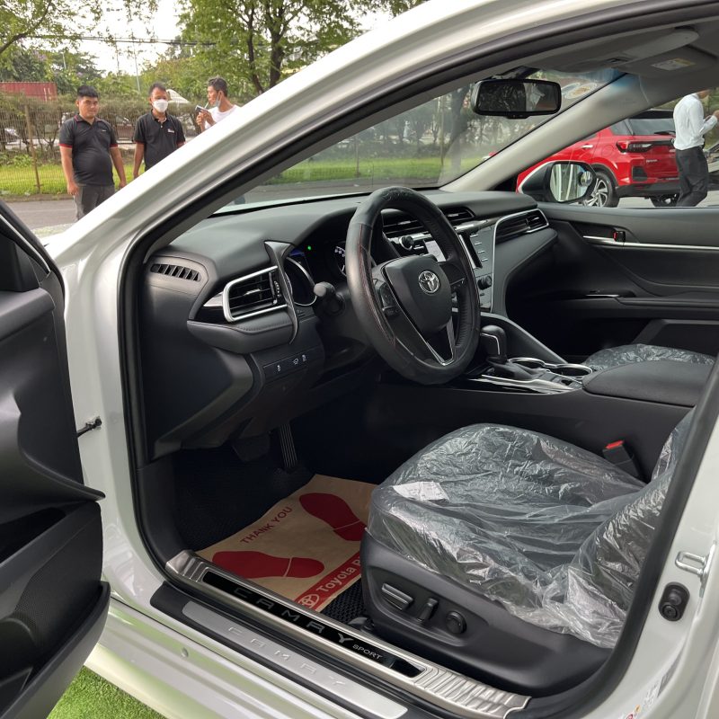 toyota camry 2.0 2020 siêu lướt