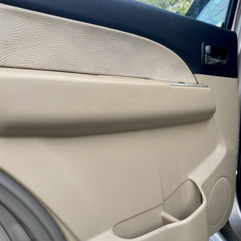 Ford Everest số tự động cũ đời 2008 giá tốt còn bớt