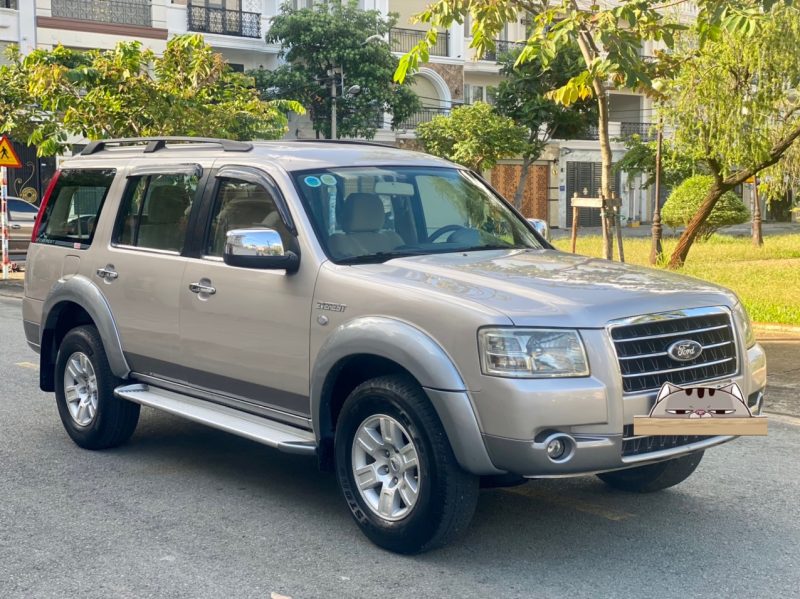 Ford Everest số tự động cũ đời 2008 giá tốt còn bớt