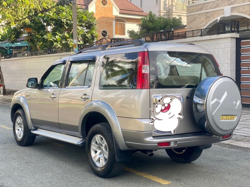 Ford Everest số tự động cũ đời 2008 giá tốt còn bớt