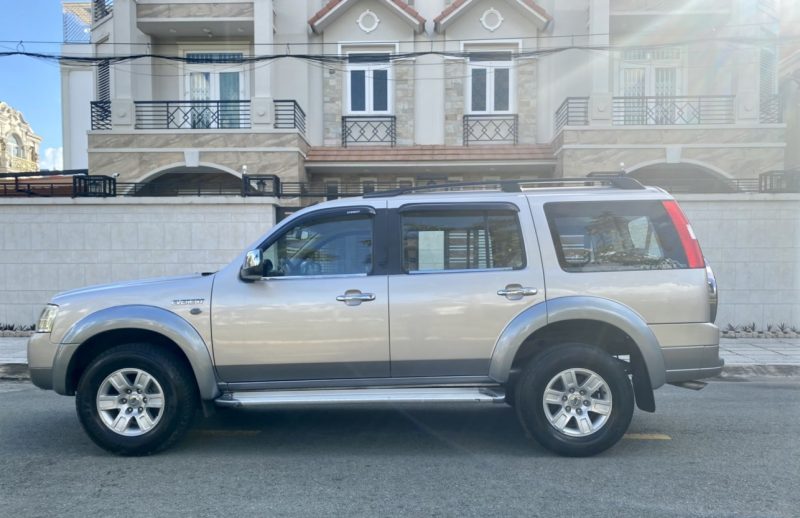 Ford Everest số tự động cũ đời 2008 giá tốt còn bớt