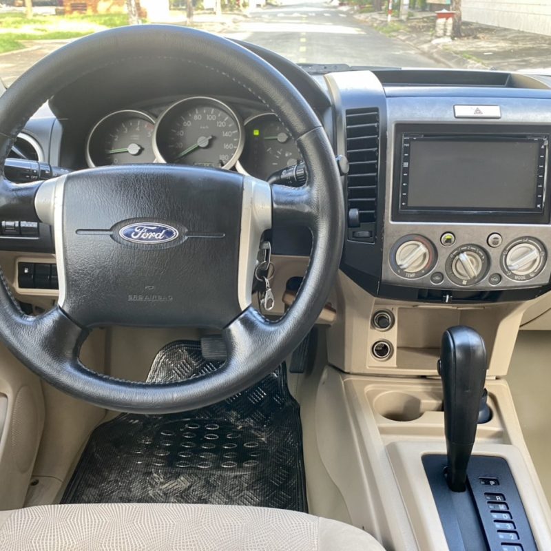 Ford Everest số tự động cũ đời 2008 giá tốt còn bớt