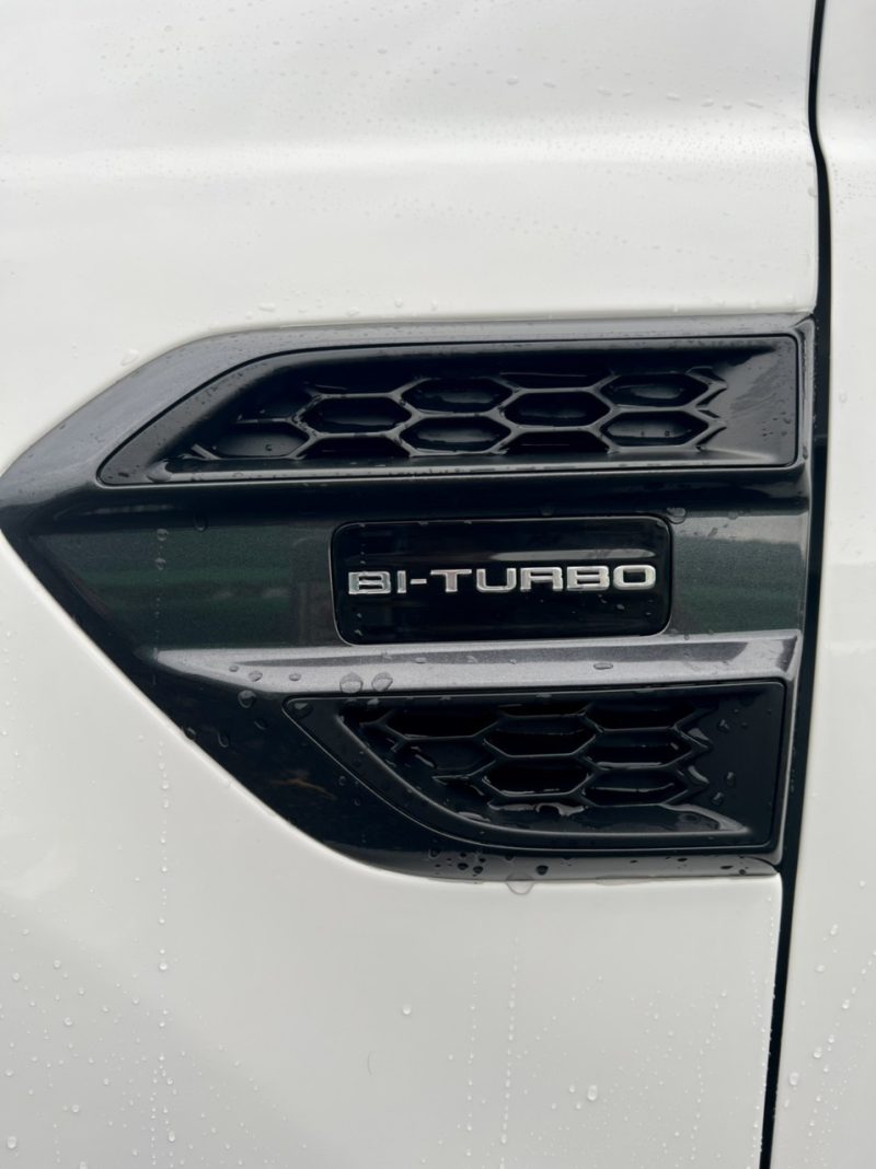 Ford Ranger Wildtrak 2.0 Biturbo 2019 màu trắng giá tốt