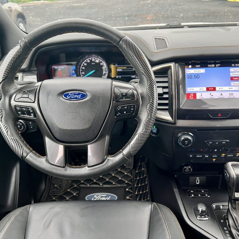 Ford Ranger Wildtrak 2.0 Biturbo 2019 màu trắng giá tốt