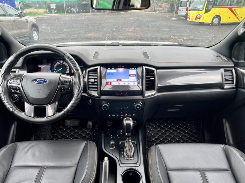 Ford Ranger Wildtrak 2.0 Biturbo 2019 màu trắng giá tốt