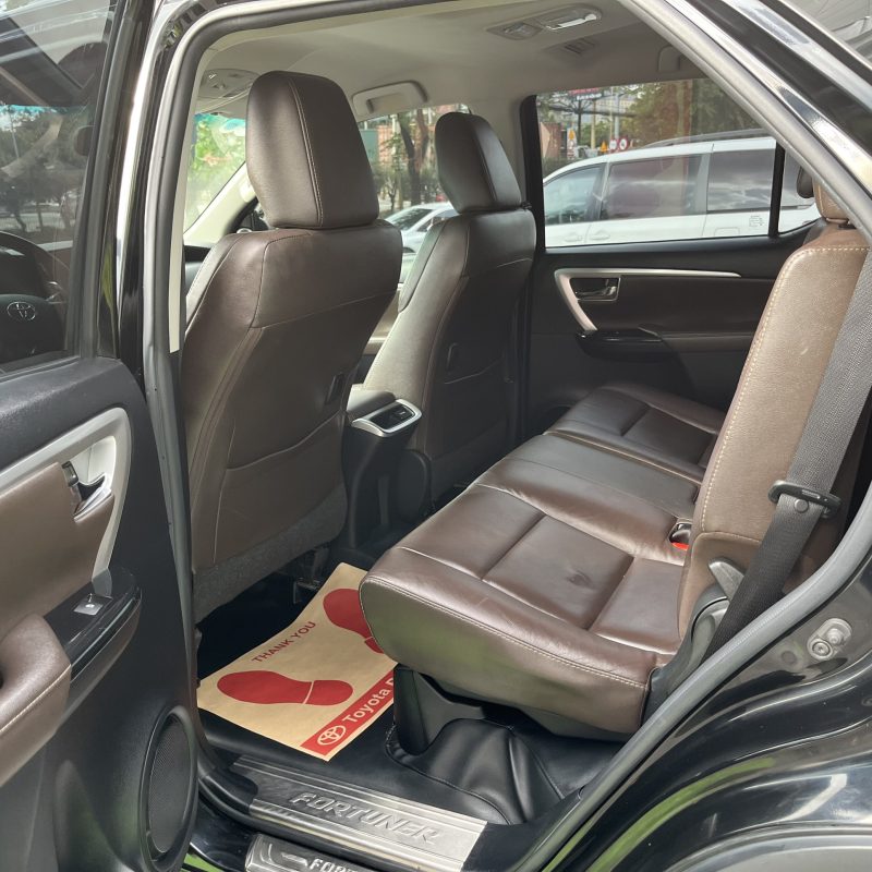 toyota fortuner xăng 2 cầu tự động 2016