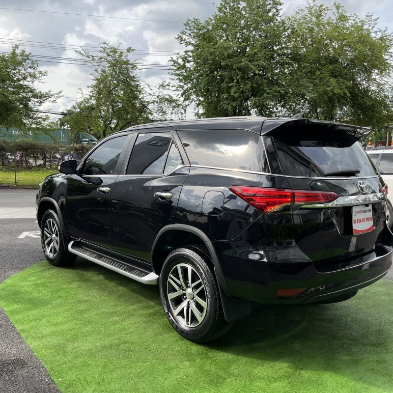 toyota fortuner xăng 2 cầu tự động 2016
