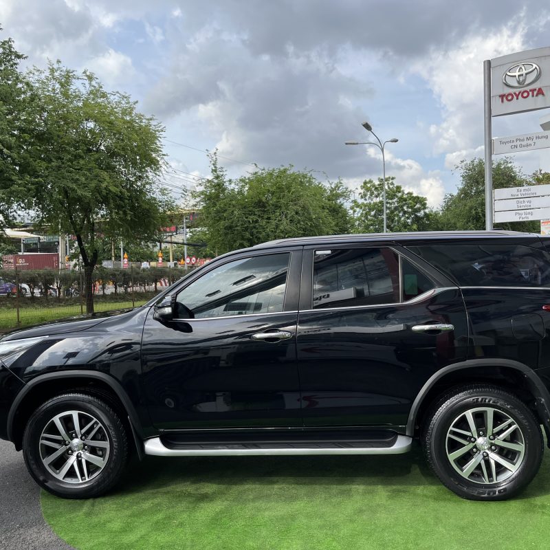 toyota fortuner xăng 2 cầu tự động 2016