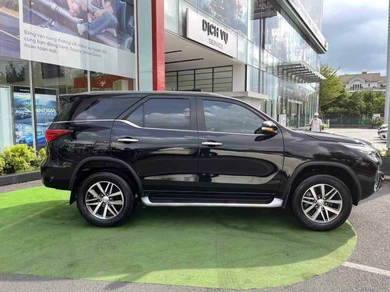 toyota fortuner xăng 2 cầu tự động 2016