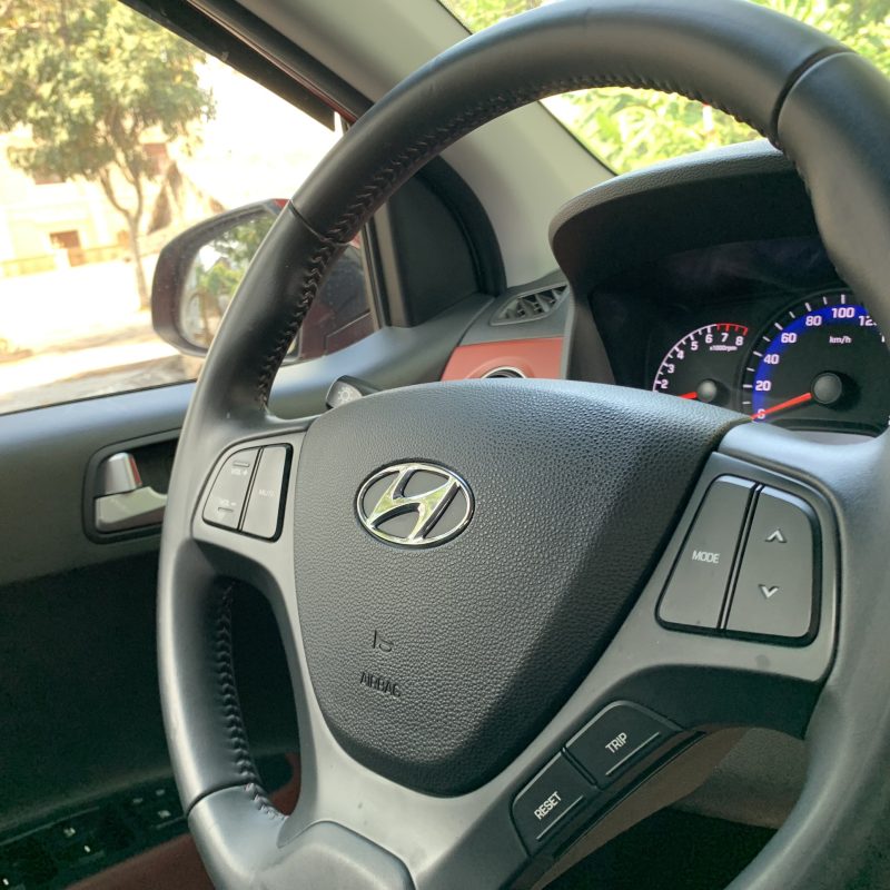 Hyundai i10 sedan sản xuất 2019 bản full giá tốt