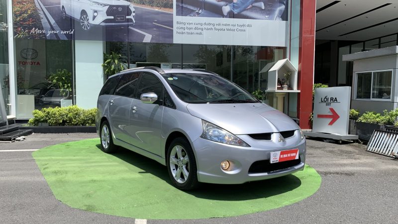 Mitsubishi Grandis 2.4AT sản xuất 2010 giá tốt còn thương lượng
