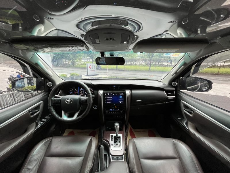 toyota fortuner 2.7v 4x2 số tự động giá tốt