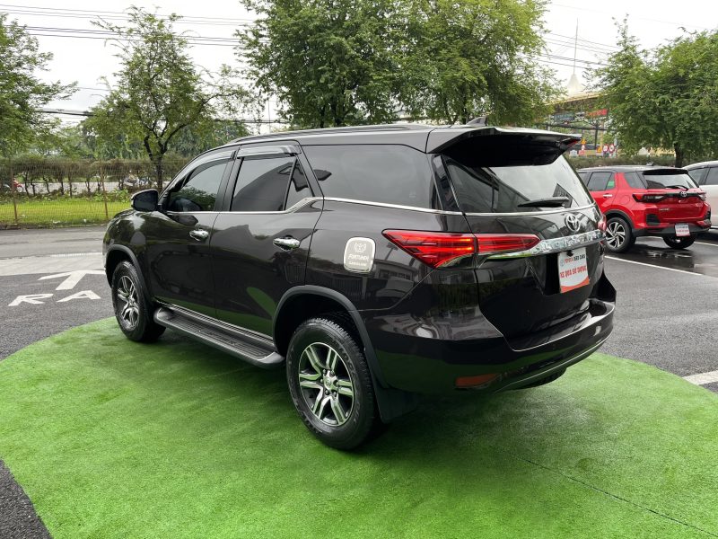 toyota fortuner 2.7v 4x2 số tự động giá tốt