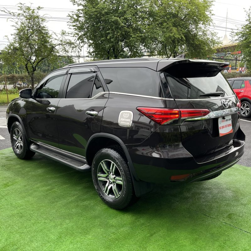toyota fortuner 2.7v 4x2 số tự động giá tốt