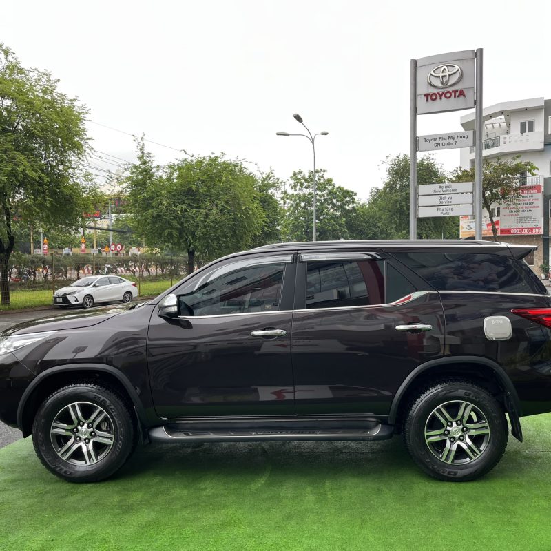 toyota fortuner 2.7v 4x2 số tự động giá tốt