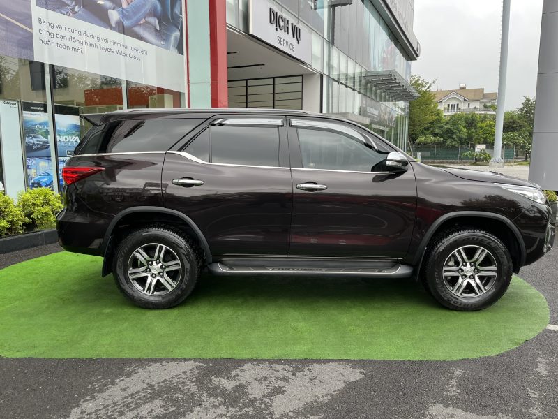 toyota fortuner 2.7v 4x2 số tự động giá tốt