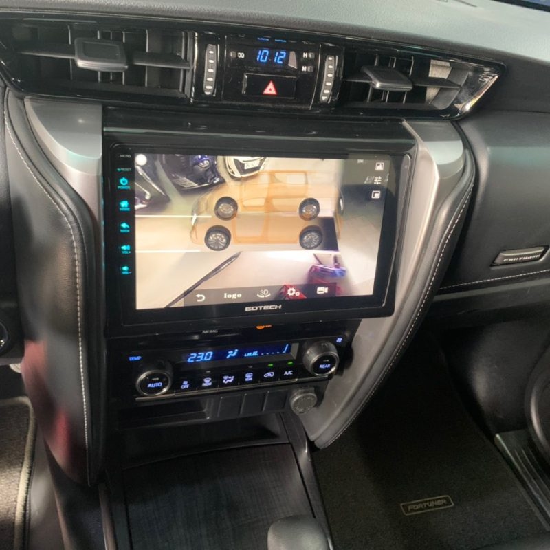 Toyota Fortuner dầu tự động 2021 giá tốt