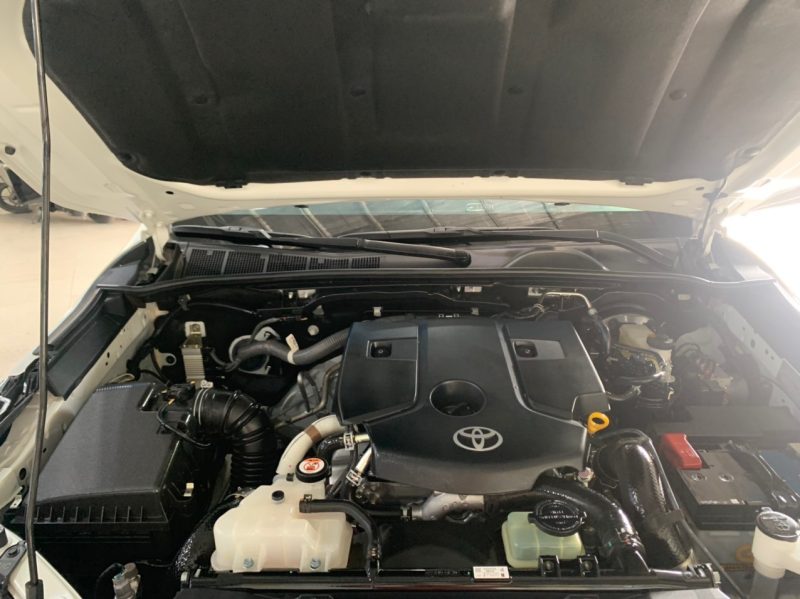 Toyota Fortuner dầu tự động 2021 giá tốt