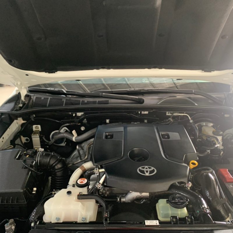 Toyota Fortuner dầu tự động 2021 giá tốt