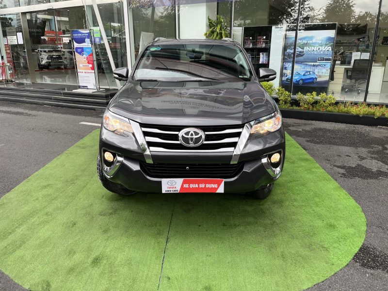 Toyota Fortuner 2.7V 1 cầu máy xăng số tự động 2017 giá tốt