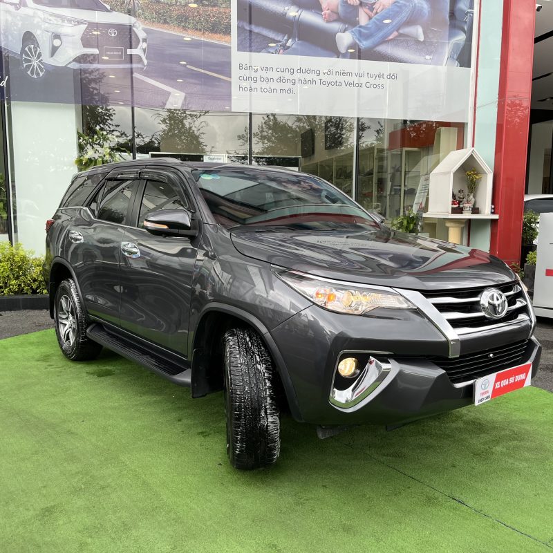 Toyota Fortuner 2.7V 1 cầu máy xăng số tự động 2017 giá tốt
