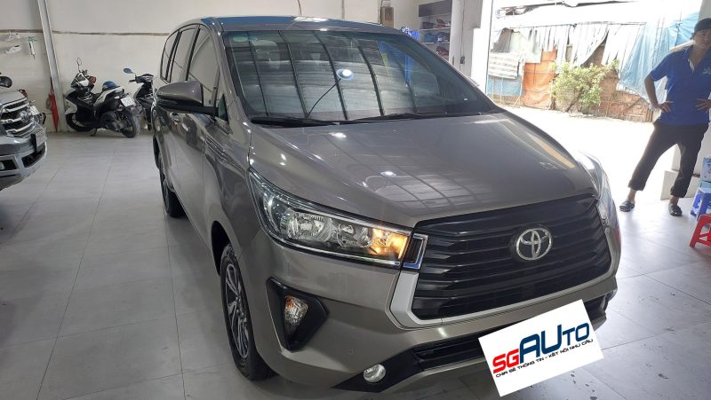 Toyota Innova số sàn cũ 2021 không tai nạn thủy kích, gia đình sử dụng