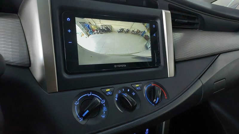 Toyota Innova số sàn cũ 2021 không tai nạn thủy kích, gia đình sử dụng