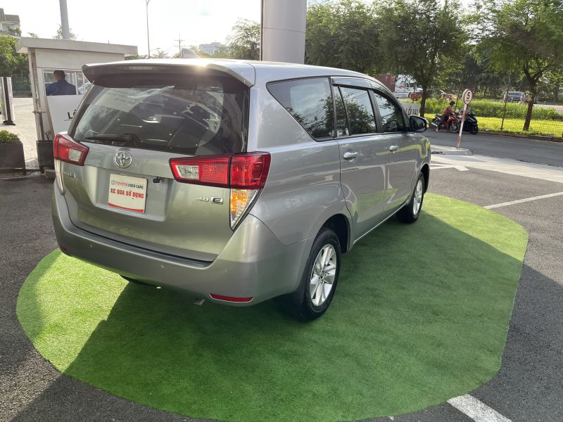 Toyota Innova 2.0E số sàn 2018 giá tốt còn thương lượng